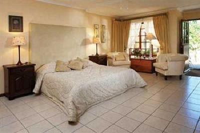 фото отеля Cosmos Cuisine Guesthouse Addo