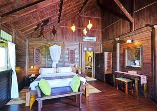 фото отеля Samawa Seaside Cottages
