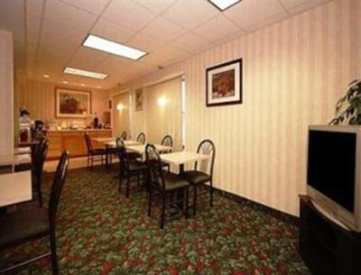 фото отеля Quality Inn & Suites North Lima