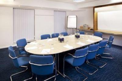 фото отеля Holiday Inn Express Cambridge