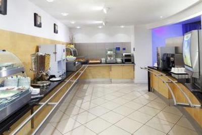 фото отеля Holiday Inn Express Cambridge