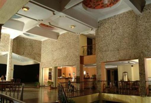 фото отеля Bambolim Beach Resort