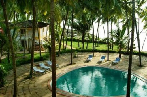 фото отеля Bambolim Beach Resort