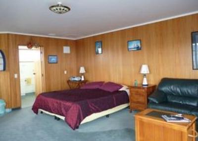 фото отеля Nugget View & Kaka Point Motels