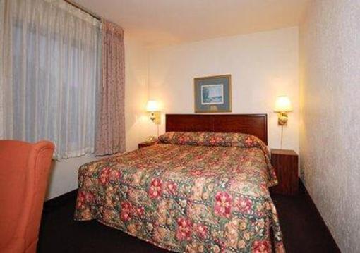 фото отеля Econo Lodge Marion Illinois