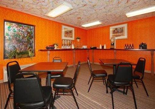 фото отеля Econo Lodge Marion Illinois
