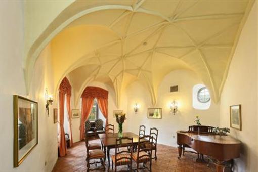фото отеля Schloss Weikersdorf Hotel