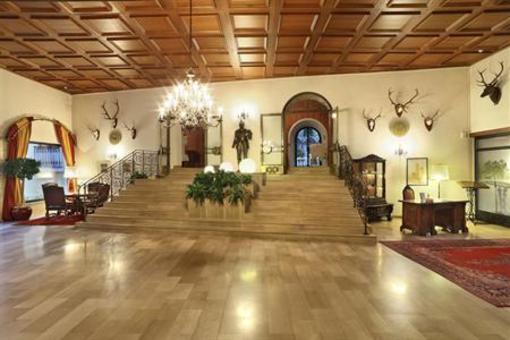 фото отеля Schloss Weikersdorf Hotel