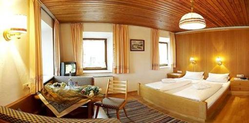 фото отеля Beim Nuihausa Hotel Reit im Winkl