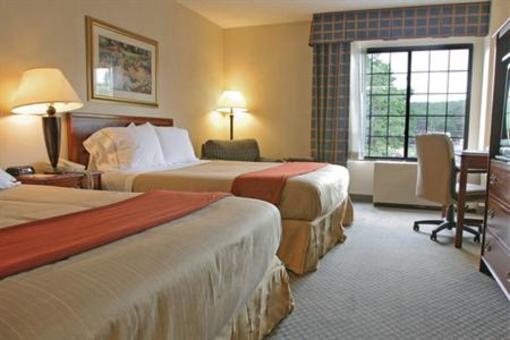 фото отеля Holiday Inn Express Woonsocket
