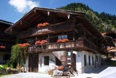 фото отеля Hotel Alpengasthof Winklmoosalm Reit im Winkl