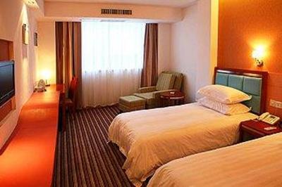 фото отеля County Holiday City Hotel