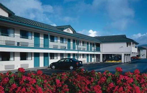 фото отеля Coastside Inn