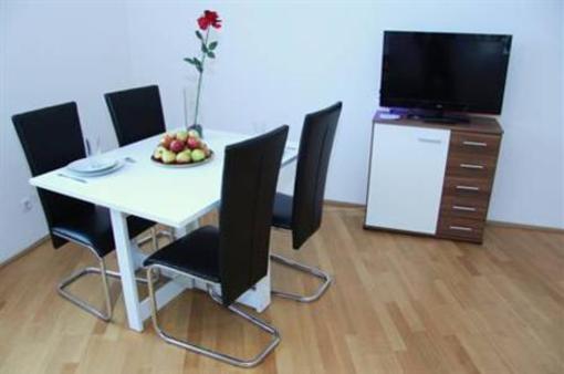 фото отеля Vienna Deluxe Apartment Josefinengasse