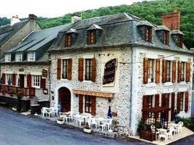 фото отеля Hotel de la Vallee Saint-Chely-d'Aubrac