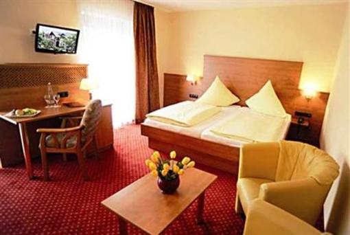 фото отеля Hotel Zur Post Bad Fussing