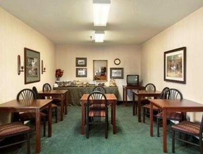 фото отеля Days Inn Salina