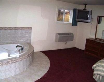 фото отеля Econo Lodge Iron Mountain
