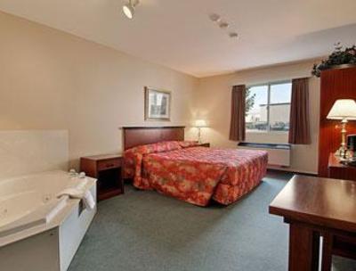 фото отеля Super 8 Motel Moose Jaw