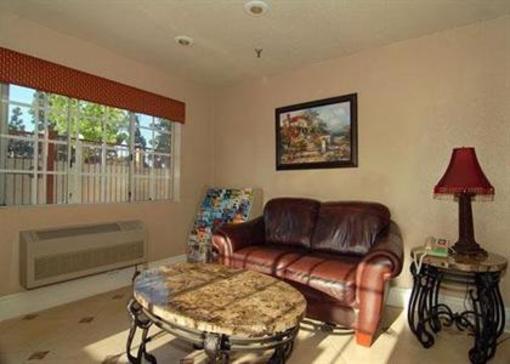 фото отеля Econo Lodge Fontana