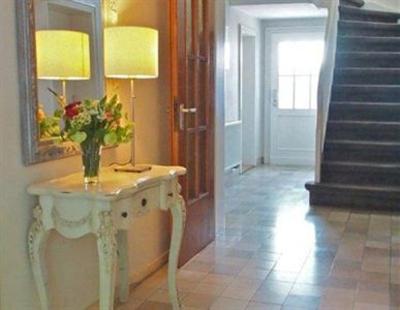 фото отеля Bed & Breakfast Haus Unter Den Linden