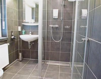 фото отеля Bed & Breakfast Haus Unter Den Linden
