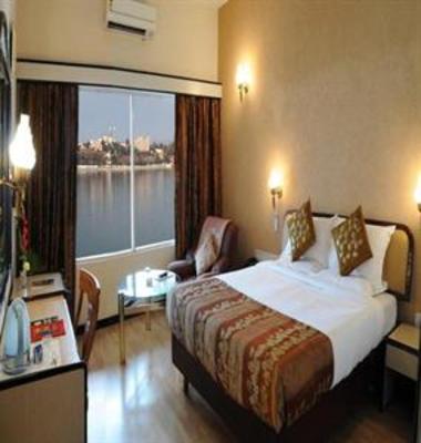 фото отеля Hotel Lake View Ashok