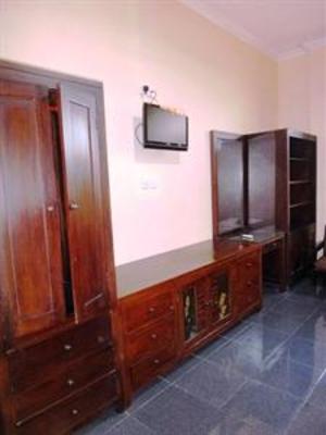 фото отеля Hotel Pakuning Yogyakarta