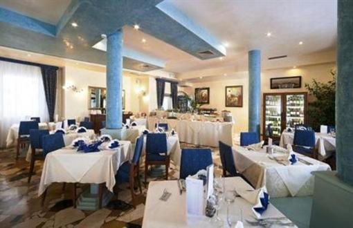 фото отеля Karinzia Hotel