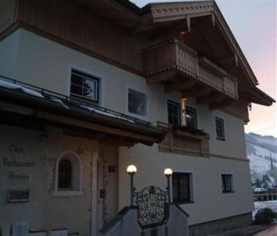 фото отеля Sonnenlicht Gasthof Maria Alm am Steinernen Meer