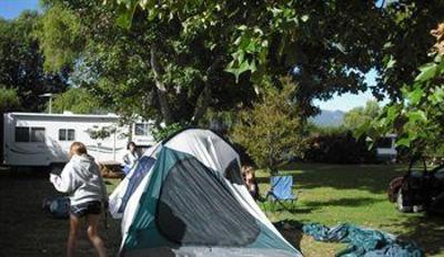 фото отеля Te Aroha Holiday Park and Backpackers