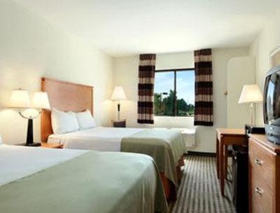 фото отеля Ramada DFW Airport North Irving