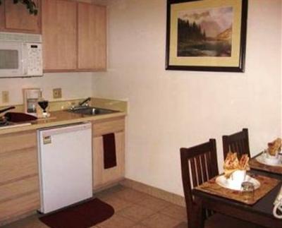фото отеля Sun Suites of Town Center