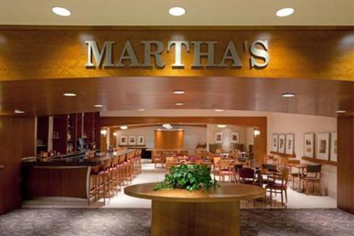 фото отеля Crowne Plaza Boston-Newton Hotel