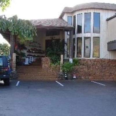 фото отеля The House of Fountains Bed and Breakfast Lahaina