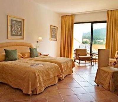 фото отеля Hotel Golf Santa Ponsa Calvia