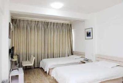 фото отеля Super 8 Hotel Chengde Huo Shen Miao