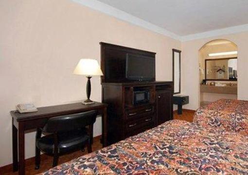фото отеля Rodeway Inn & Suites Alvine