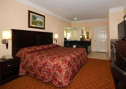 фото отеля Rodeway Inn & Suites Alvine