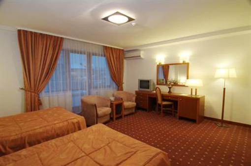 фото отеля Hotel Jasmine Brasov