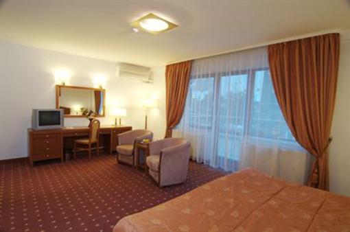 фото отеля Hotel Jasmine Brasov