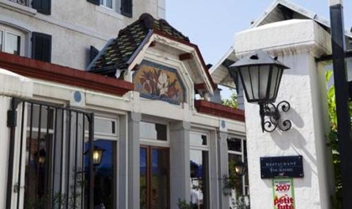 фото отеля Hotel Le Dauphinois Aix-les-Bains