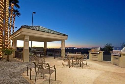 фото отеля Candlewood Suites Yuma