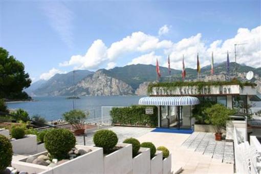 фото отеля Hotel Excelsior Bay