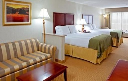 фото отеля Holiday Inn Express Hotel & Suites Newton Sparta