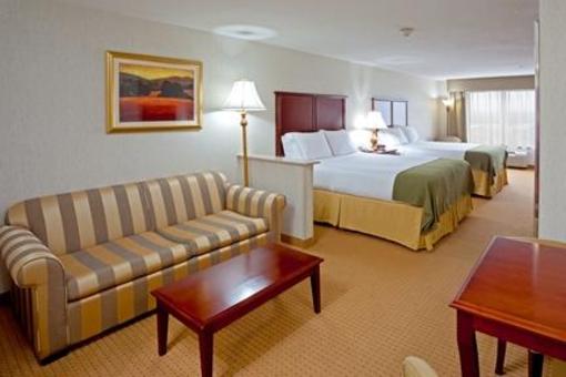 фото отеля Holiday Inn Express Hotel & Suites Newton Sparta