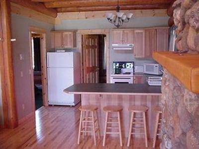 фото отеля Chancellor Peak Chalets Golden (British Columbia)