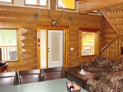 фото отеля Chancellor Peak Chalets Golden (British Columbia)