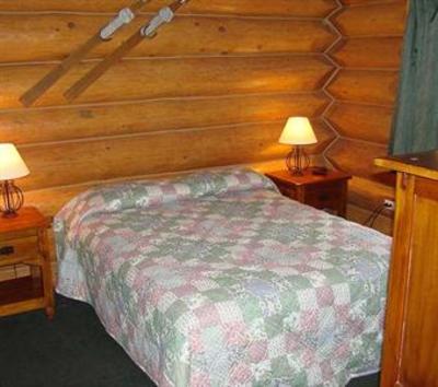 фото отеля Chancellor Peak Chalets Golden (British Columbia)