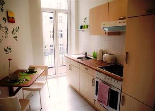 фото отеля Berlin Cribs Prenzlauer Berg